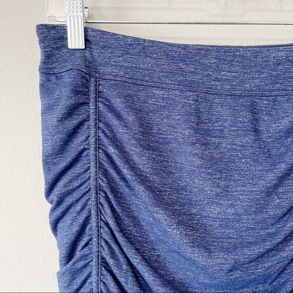 Athleta Odyssey Twisted Mini Skirt Ruched Blue Metallic Space Dye Size Small EUC - Picture 4 of 10